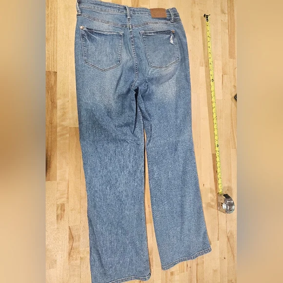 Judy Blue Jagged Lil Pill 90s Jeans - Picture 2 of 7